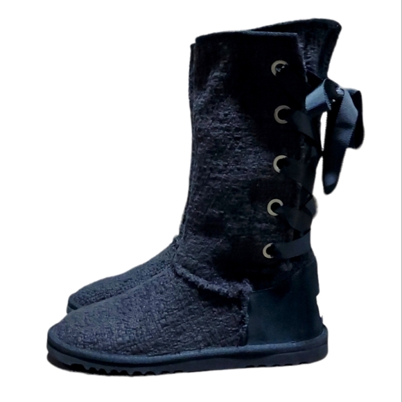 UGG Women's Heirloom Lace-up Boots Size 5 "Like New" - Picture 3 of 10